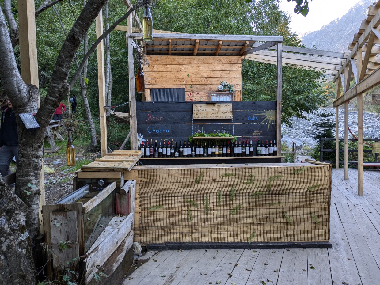Chalaadi-Gletscher Bar