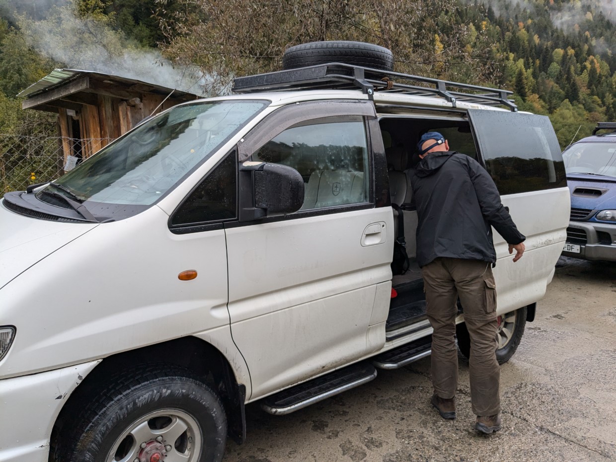 Uschguli Taxis